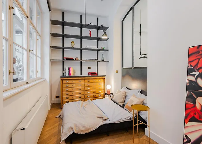 Luxury By Charles Bridge Apartment